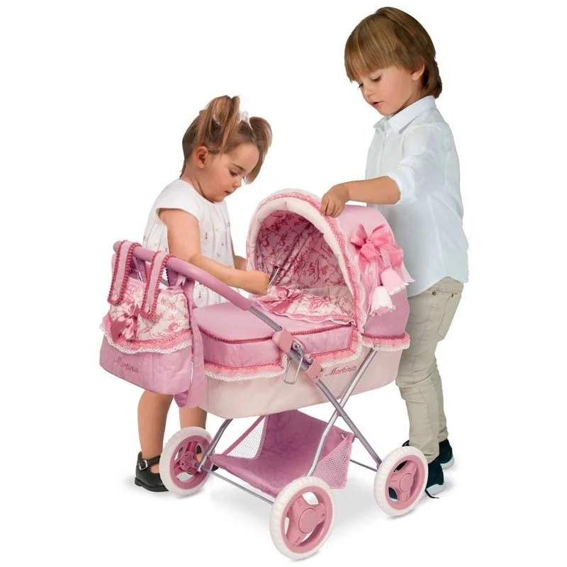 coche muñeca martina