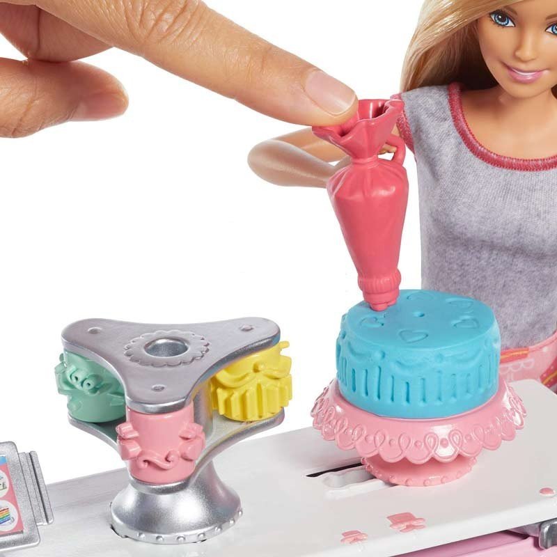 juegos de barbie pasteleria y heladeria