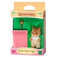 Sylvanian Families Bebé Ardilla Nuez