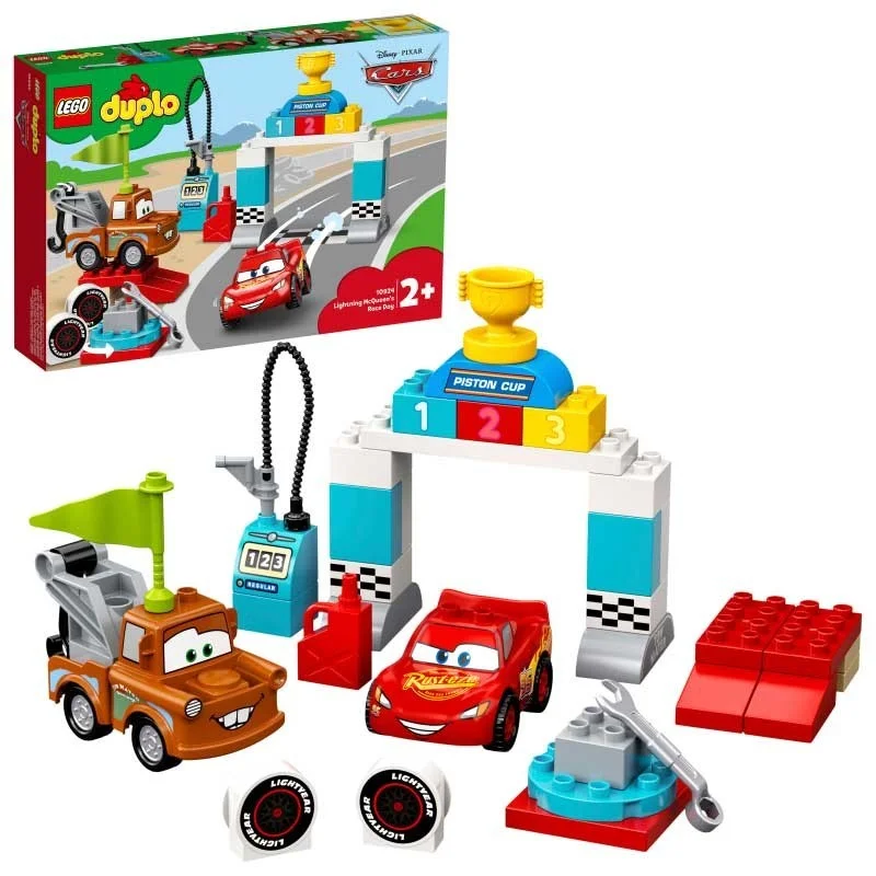 LEGO DUPLO Cars TM Día de la Carrera de Rayo McQue