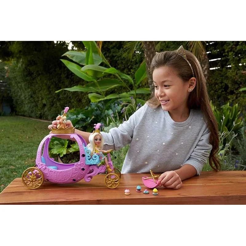 Royal Enchantimals Muñeca Carruaje Real