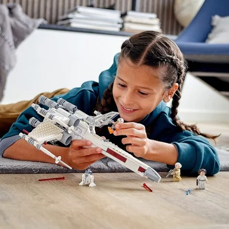 LEGO Star Wars Caza AlaX de Luke Skywalker 