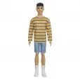 Barbie Ken Fashionista Asiático con Camiseta Oversize