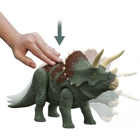 Jurassic World Triceratops Ruge y Golpea