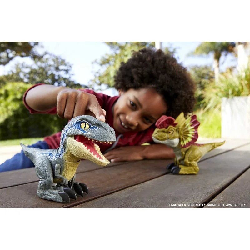 Jurassic World Dominion Uncaged Velociraptor Beta