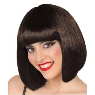 Peluca corta con flequillo...